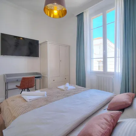 Oasis Du Sud 4 Beds And 4 Baths 10 Min From Palais Apartment